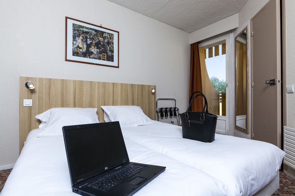 Ibis Budget Saint-Ouen-L'Aumone Exterior foto